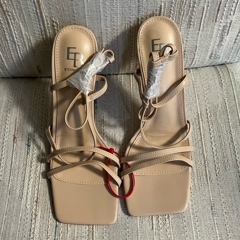 NWT EB Beige Strappy Heel